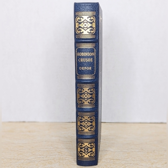 Vintage Robinson Crusoe Daniel Defoe Leather Bound Gilt Pages Book Decor - Picture 15 of 15